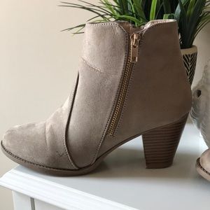 Primark synthetic suede booties